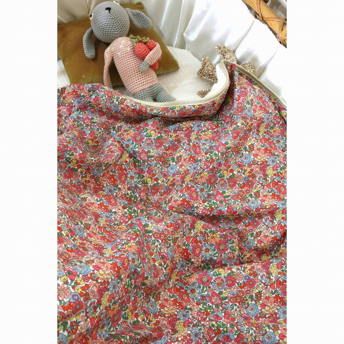 barnabe-aime-le-caf-baby-blanket-augustine-73x90cm-baby-nursery-barn-bblanket-augustine-03