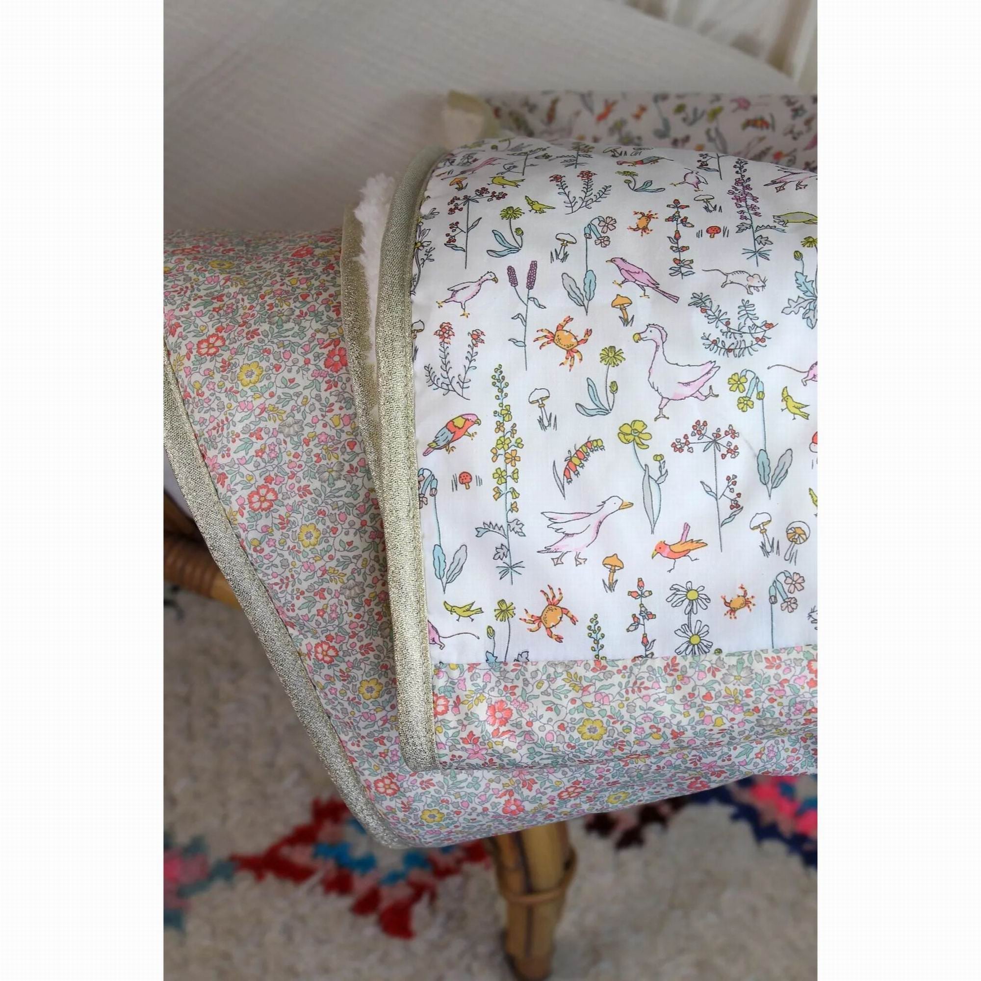 barnabe-aime-le-caf-baby-blanket-c-leste-paloma-73x90cm-baby-nursery-home-decor-barn-bblanket-cel-pal-02