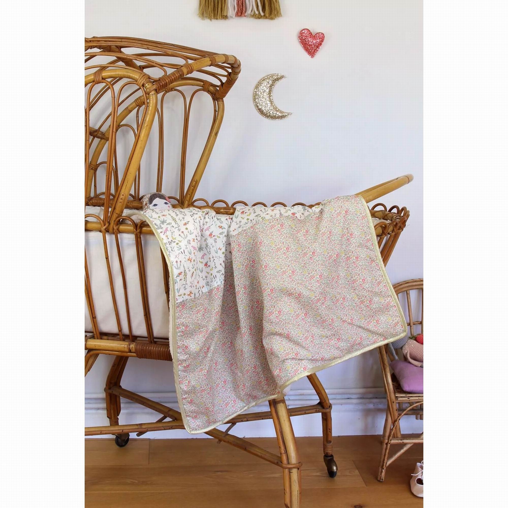 barnabe-aime-le-caf-baby-blanket-c-leste-paloma-73x90cm-baby-nursery-home-decor-barn-bblanket-cel-pal-06