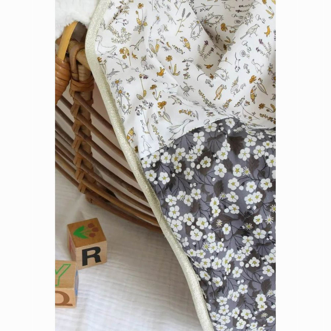 barnabe-aime-le-caf-baby-blanket-victor-73-x-90-cm-baby-nursery-barn-bblanket-victor-03