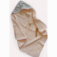 barnabe-aime-le-caf-bath-towel-lison-79-x-79-cm-baby-nursery-clothing-wear-fashion-barn-cabain-lison-01