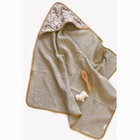 barnabe-aime-le-caf-bath-towel-victor-79x79cm-baby-nursery-clothing-wear-fashion-barn-cabain-victor-01