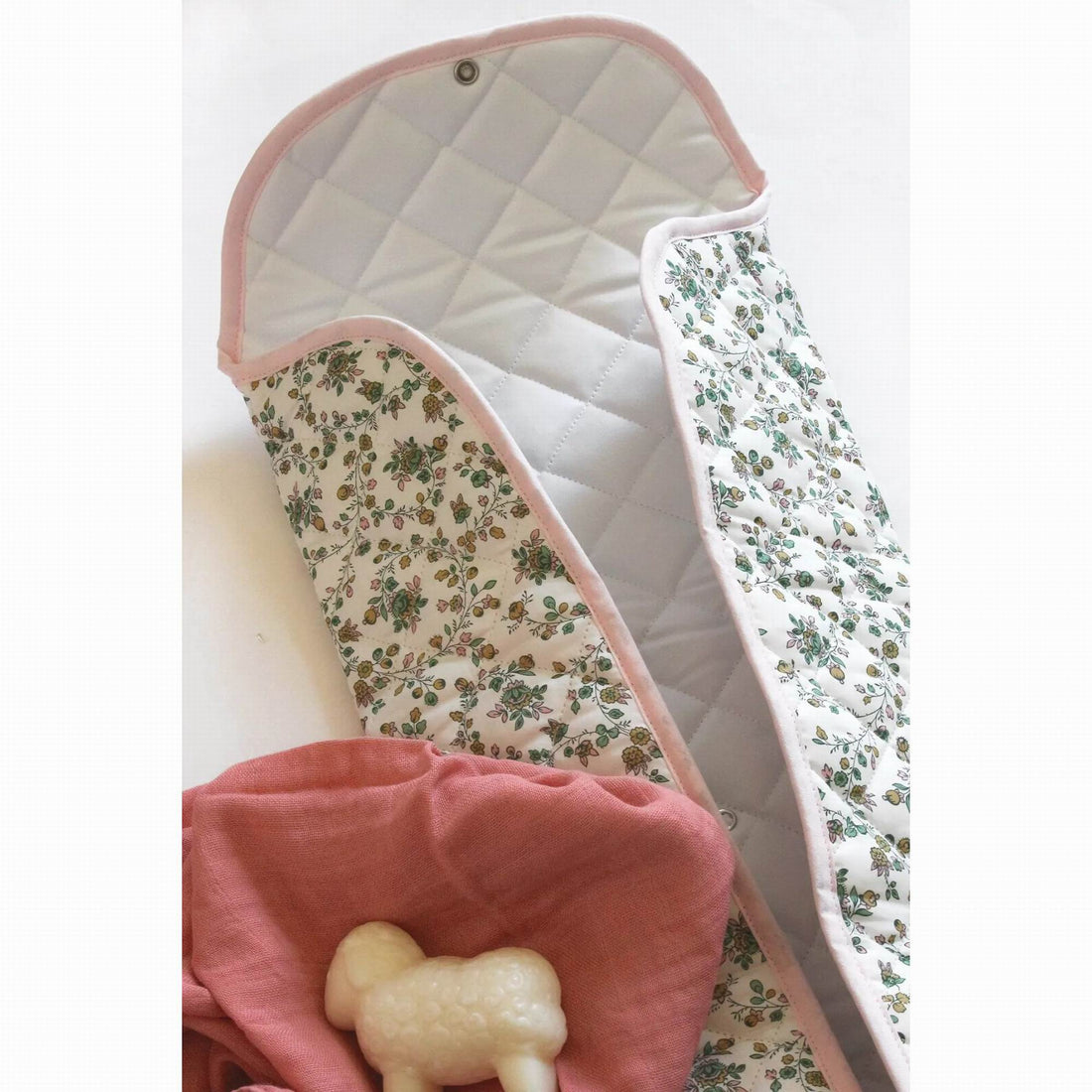 barnabe-aime-le-caf-changing-mat-lison-67-x-42-cm-baby-nursery-barn-mat-lison-02