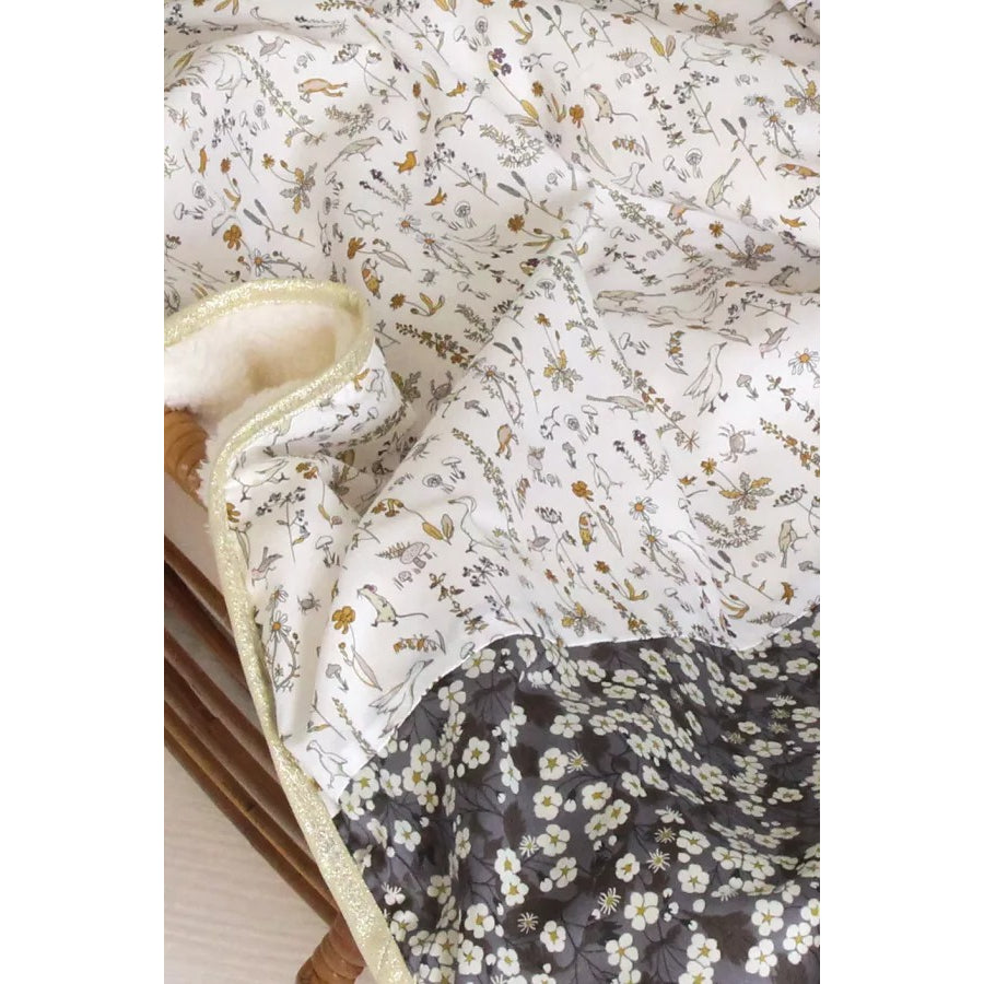 barnabe-aime-le-café-baby-blanket-camille-2025-73x90cm-barn-bblanket-camille2025