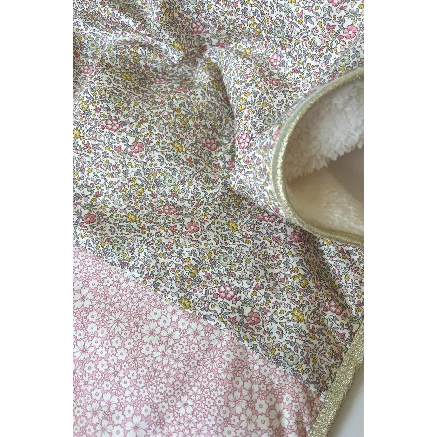 barnabe-aime-le-cafe-baby-blanket-juliette-2025-73x90cm-barn-bblanket-juliette2025