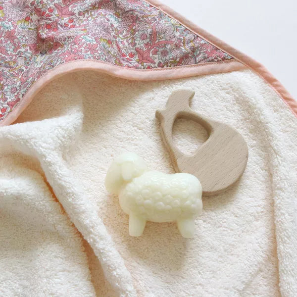 barnabe-aime-le-café-bath-towel-alba-79x79cm-barn-cabain-alba