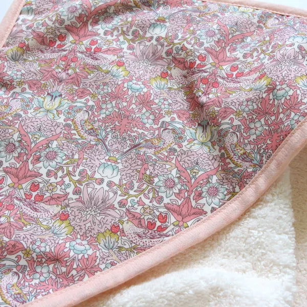 barnabe-aime-le-café-bath-towel-alba-79x79cm-barn-cabain-alba