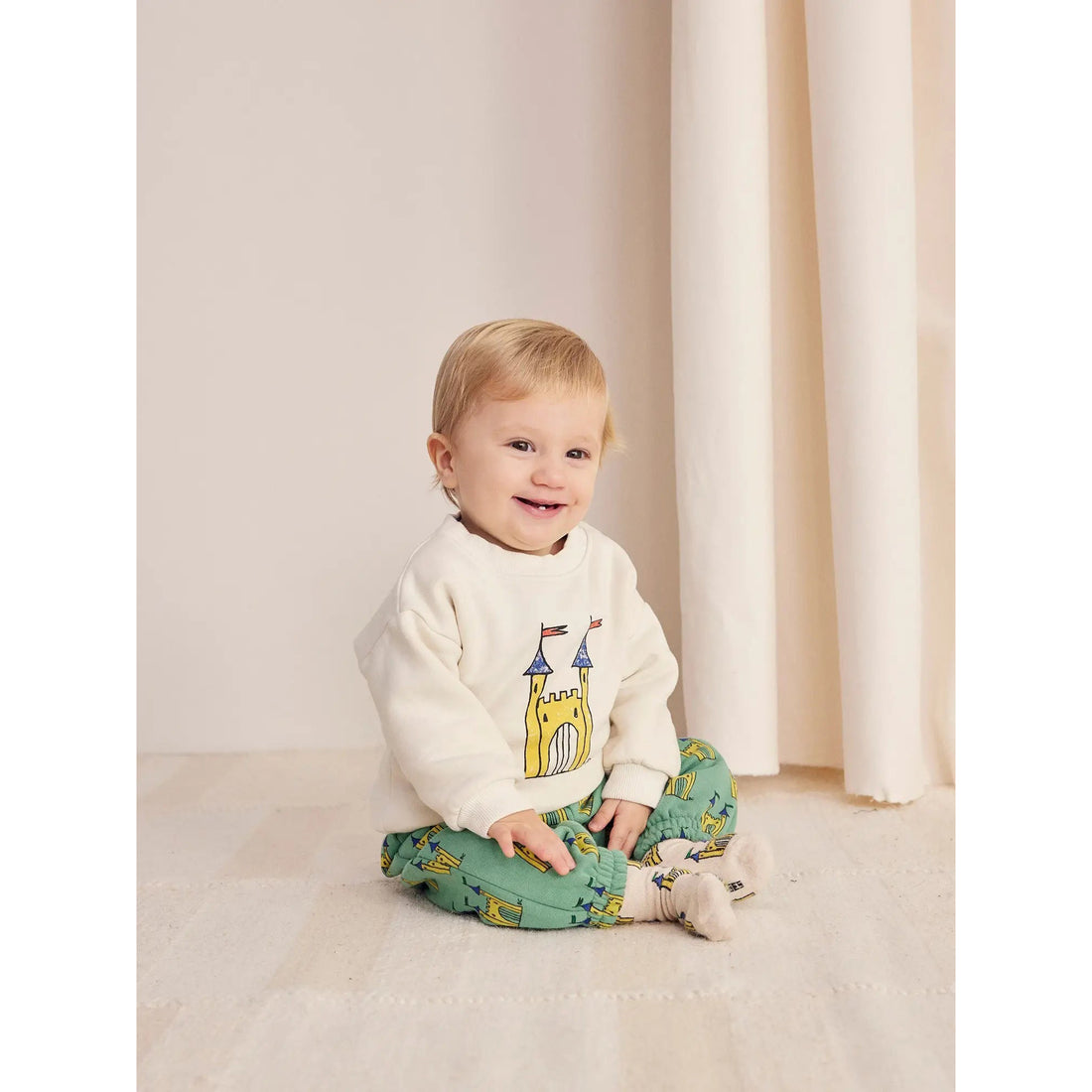 bobo-choses-baby-faraway-castle-sweatshirt-offwhite-bobo-w24b224ab029-12m
