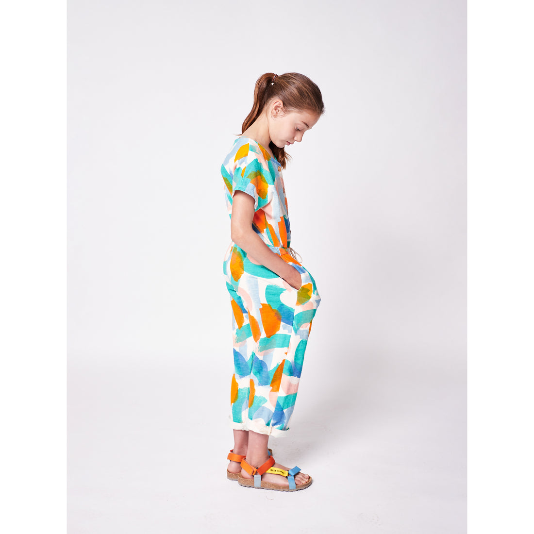 bobo-choses-brushstrokes-all-over-overall-bobo-s22-122ac117-2-3y (9)