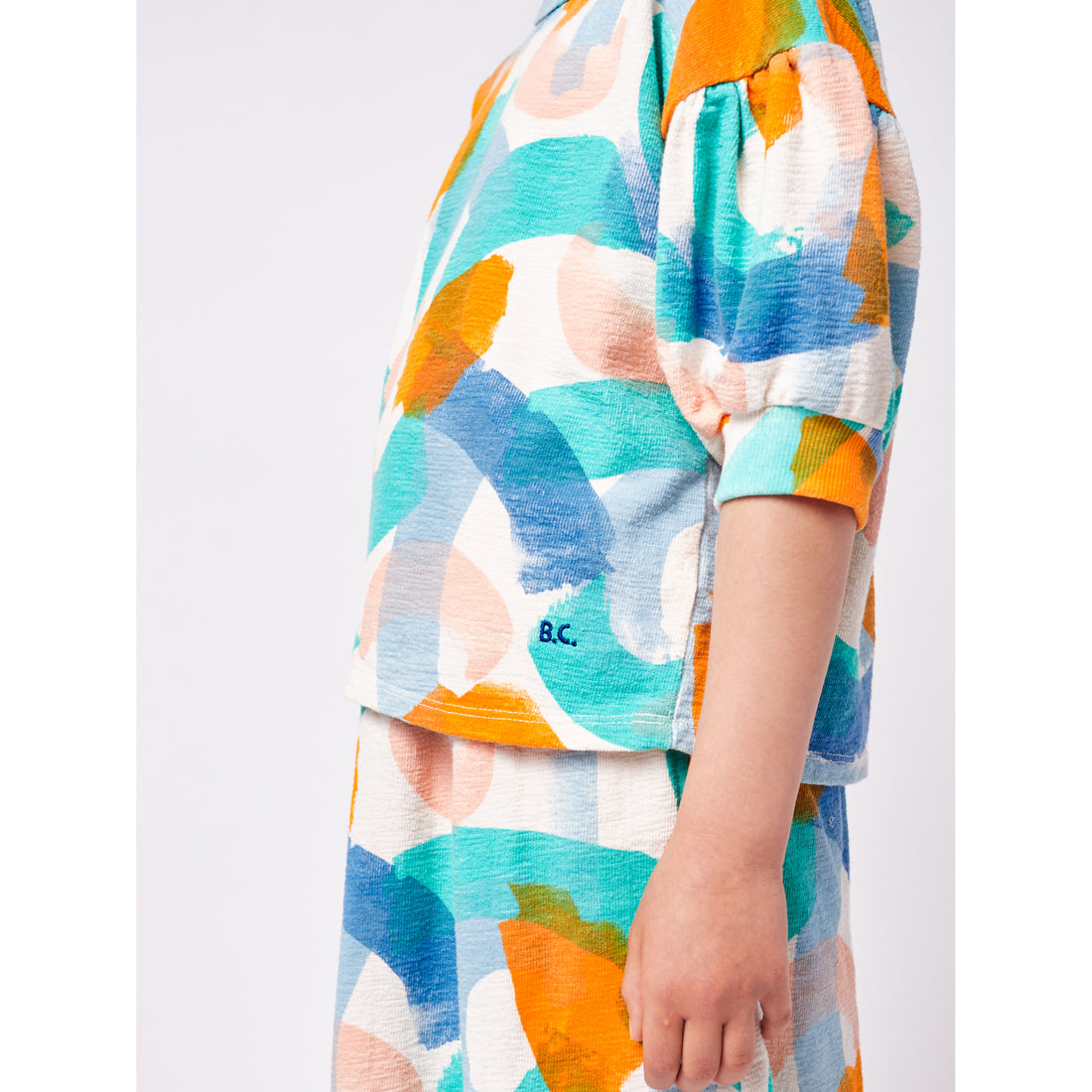 bobo-choses-brushstrokes-all-over-short-sleeve-t-shirt-bobo-s22-122ac018-6-7y