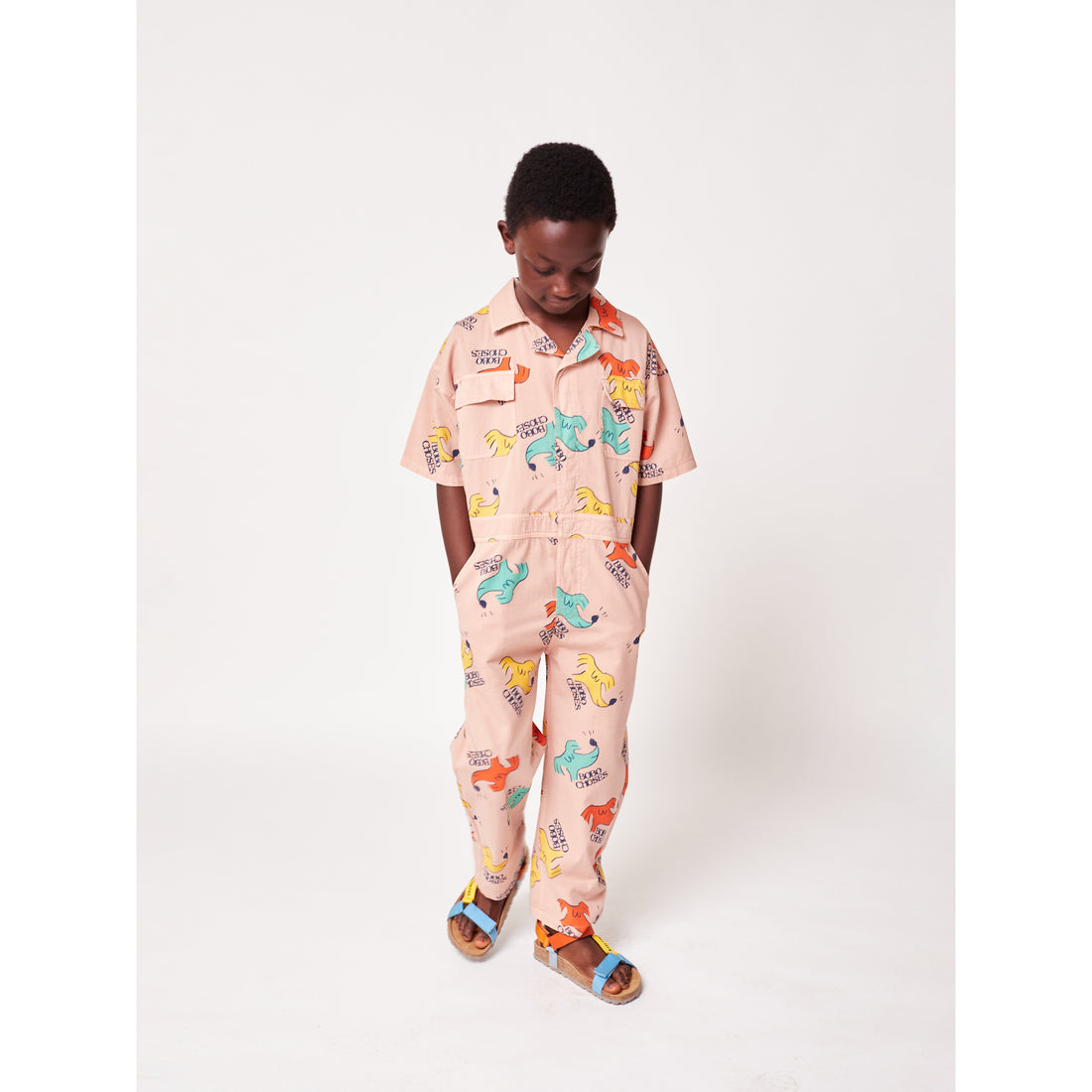 bobo-choses-sniffy-dog-woven-overall-bobo-s22-122ac119-2-3y (9)