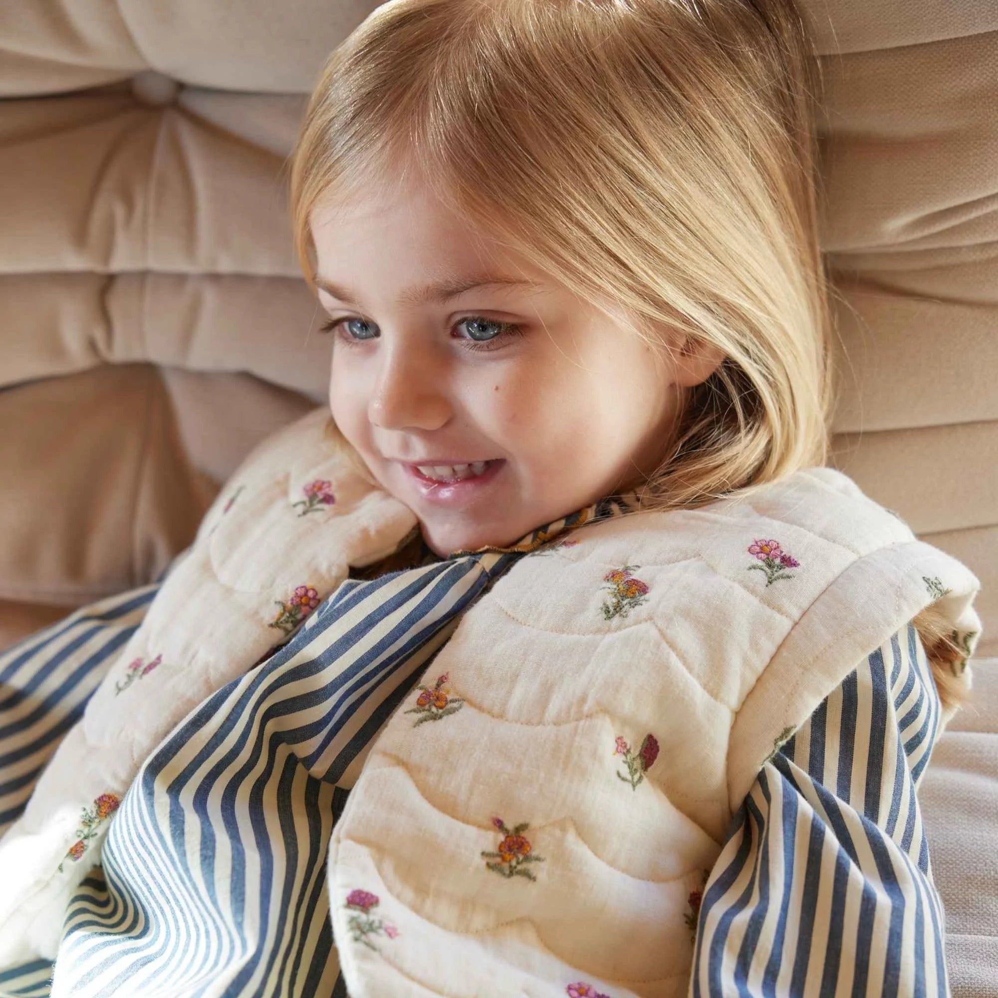 bonheur-du-jour-paris-cherry-fur-girl-reversible-sleeveless-vest-ecru-rosee-bdj-w25cherryfur-ecrur-2y