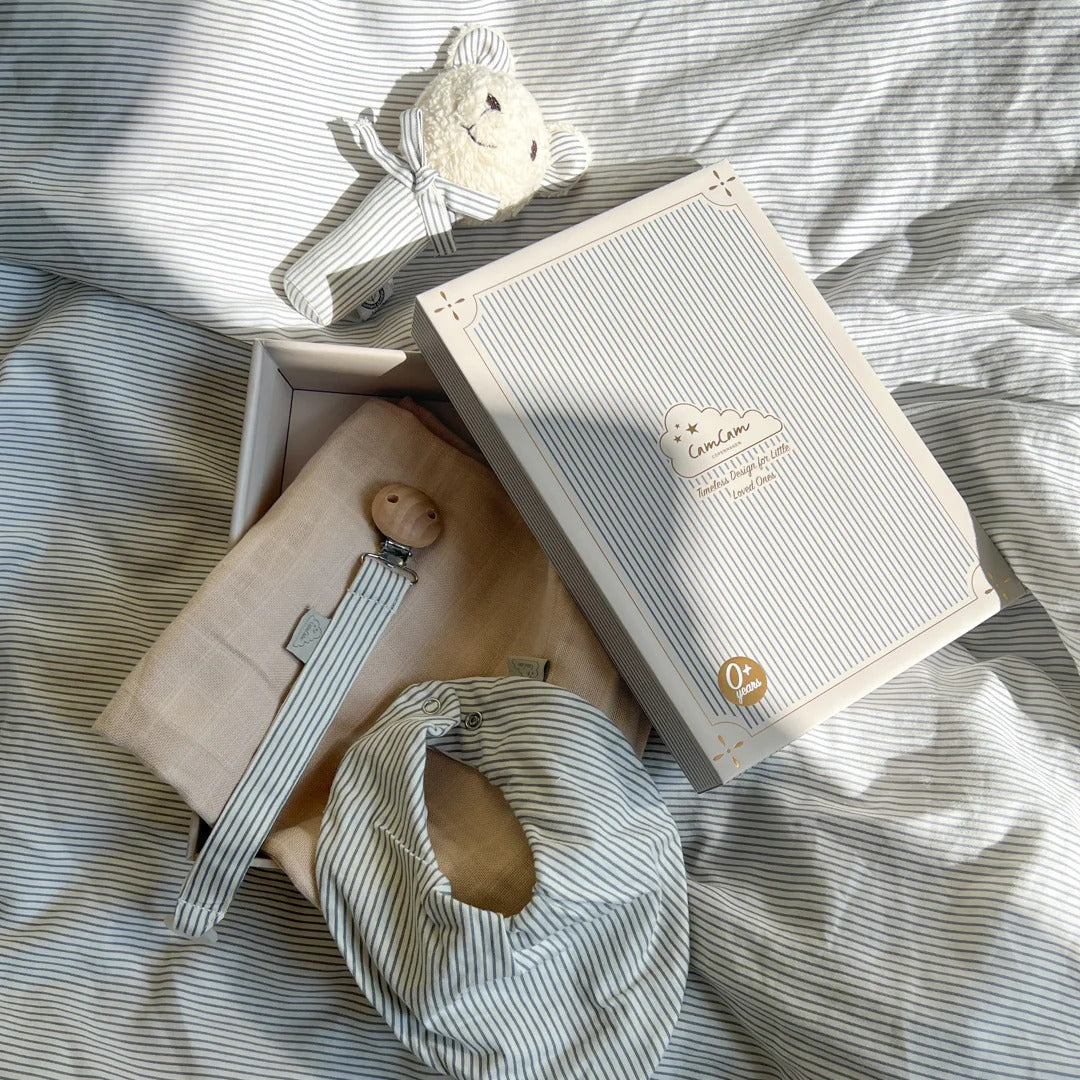 cam-cam-copenhagen-baby-essentials-gift-box-classic-stripes-blue-cam-3006-p85