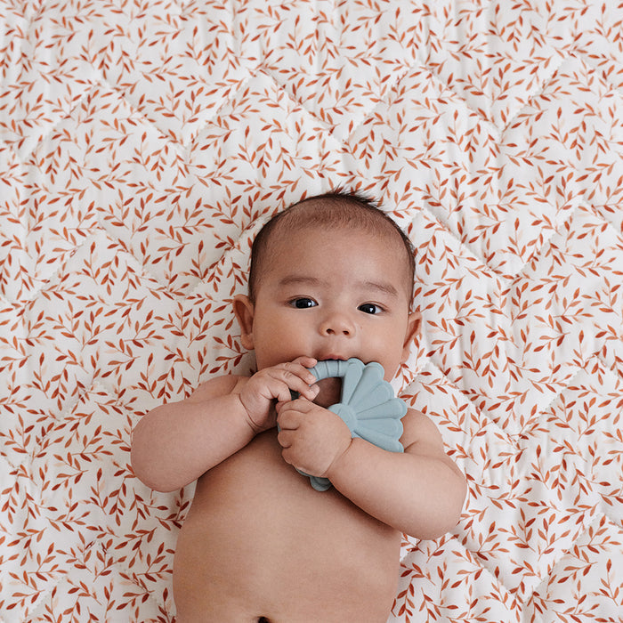 cam-cam-copenhagen-flower-teether-petroleum-cam-1035-03