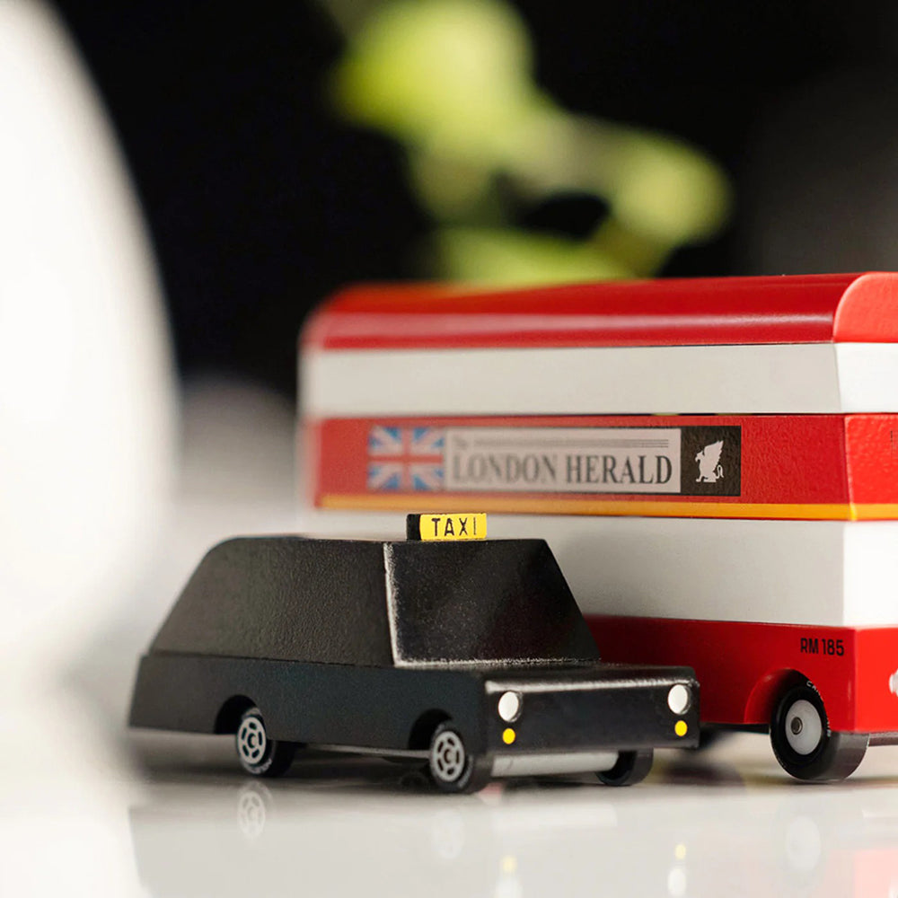 candylab-candycar-london-taxi