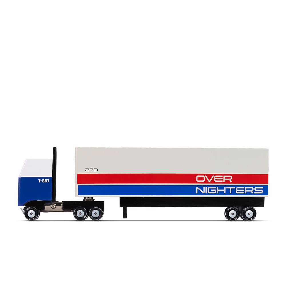 candylab-candytruck-overnighters-semi-truck