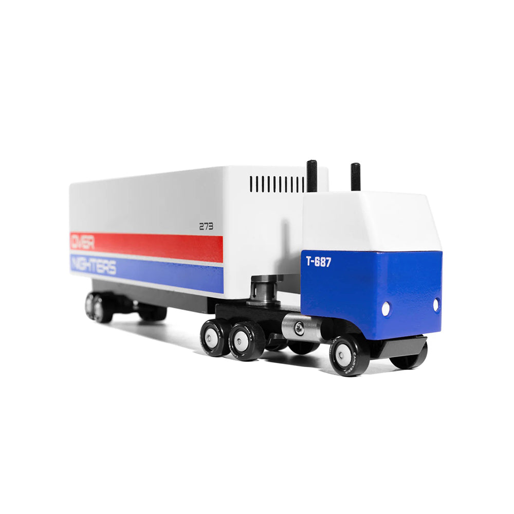 candylab-candytruck-overnighters-semi-truck