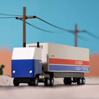 candylab-candytruck-overnighters-semi-truck