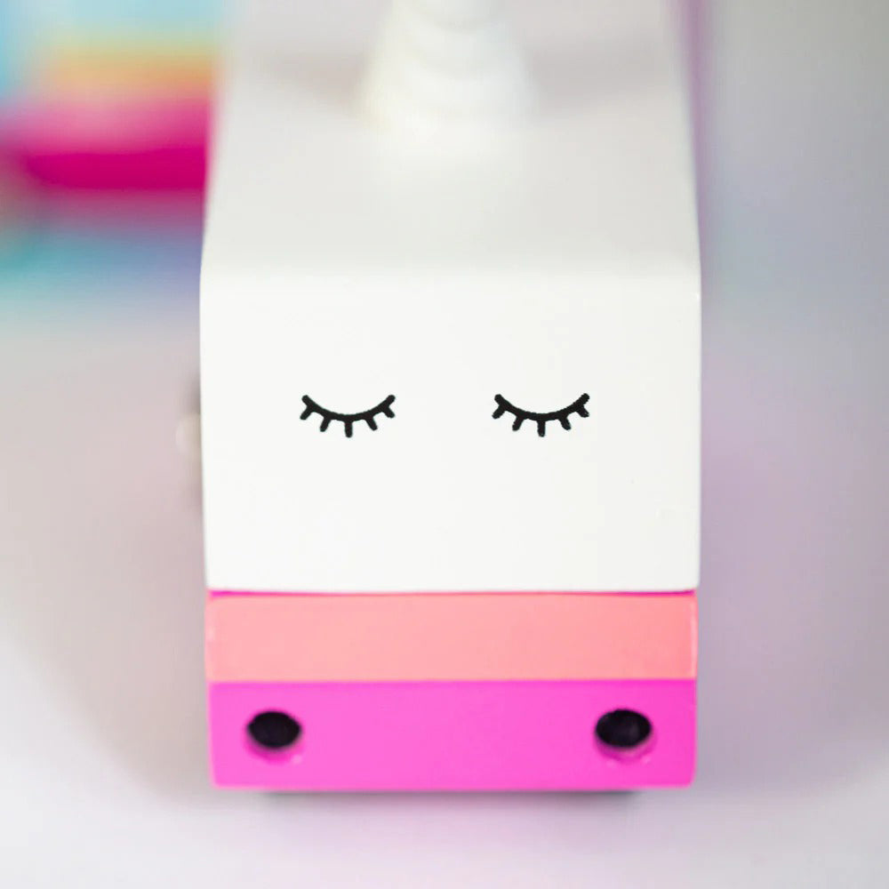 candylab-candyvan-unicorn