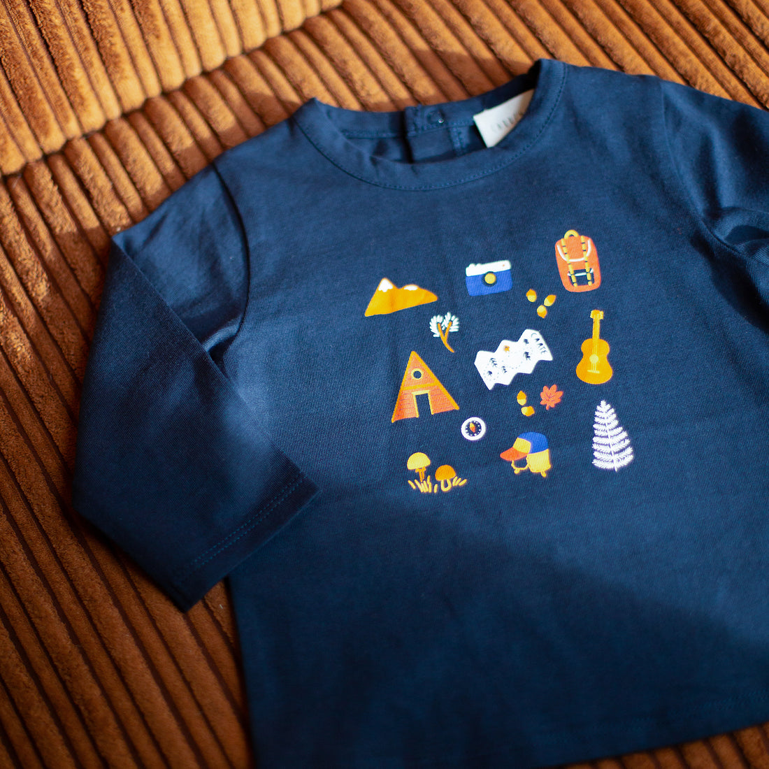 carrement-beau-long-sleeve-t-shirt-navy-carr-w24y30286-849-02a