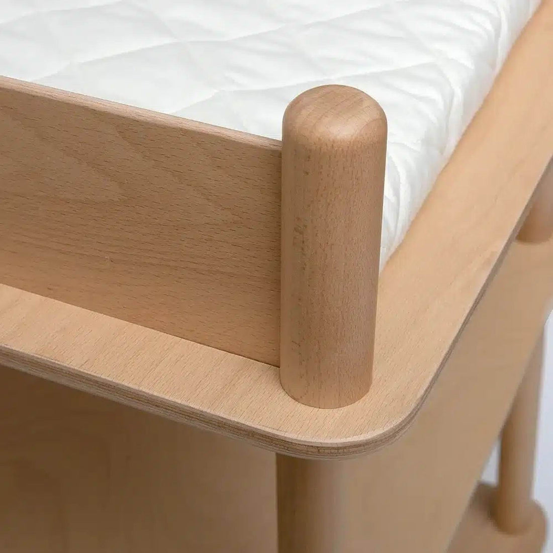 charlie-crane-pago-changing-table-with-mattress-baby-nursery-char-pago-kit-06