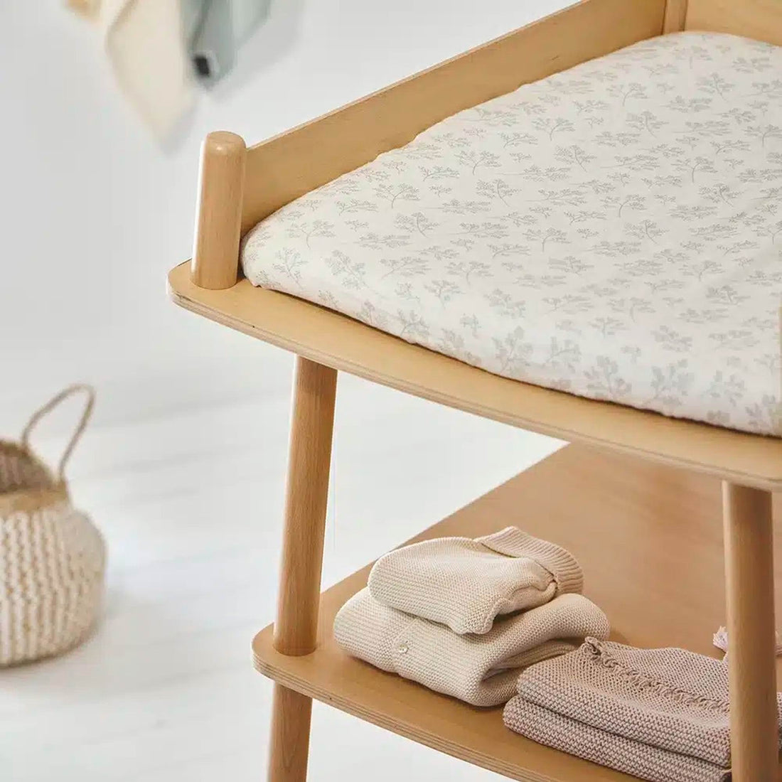 charlie-crane-pago-changing-table-with-mattress-baby-nursery-char-pago-kit-07