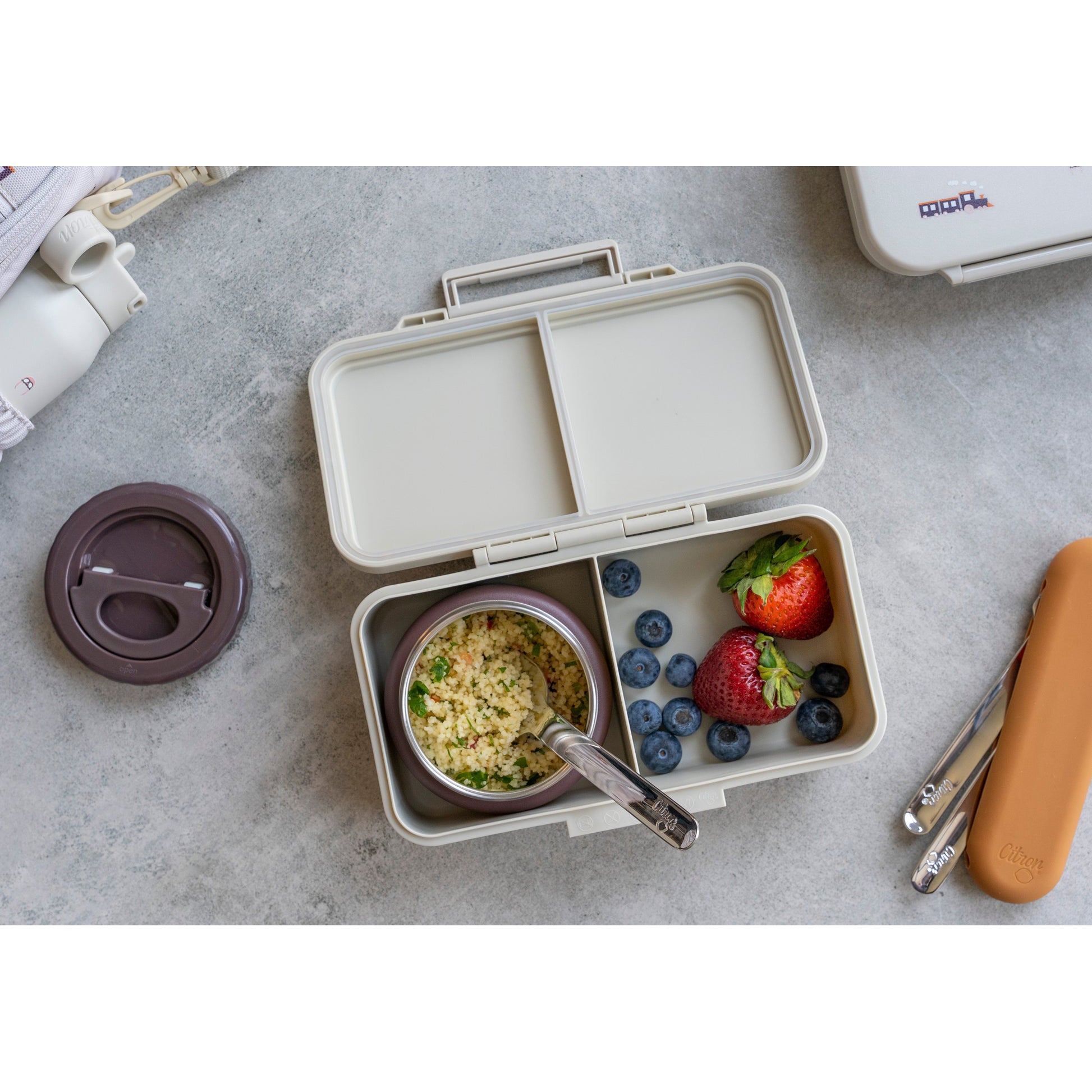 citron-rectangle-lunchbox-vehicles-citr-60322
