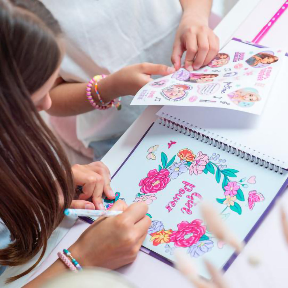 depesche-topmodel-colouring-book-with-led-and-sound-my-bff