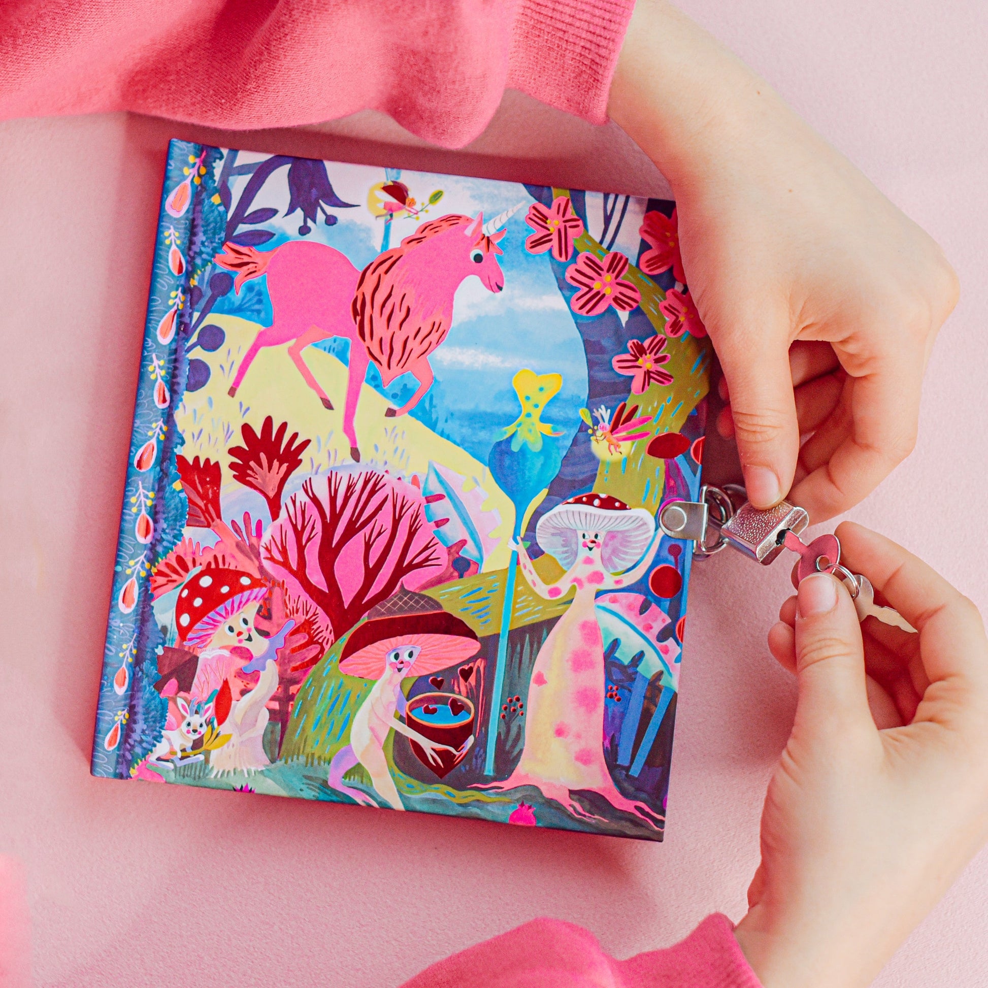 eeboo-magical-creatures-journal-eebo-ldmgc