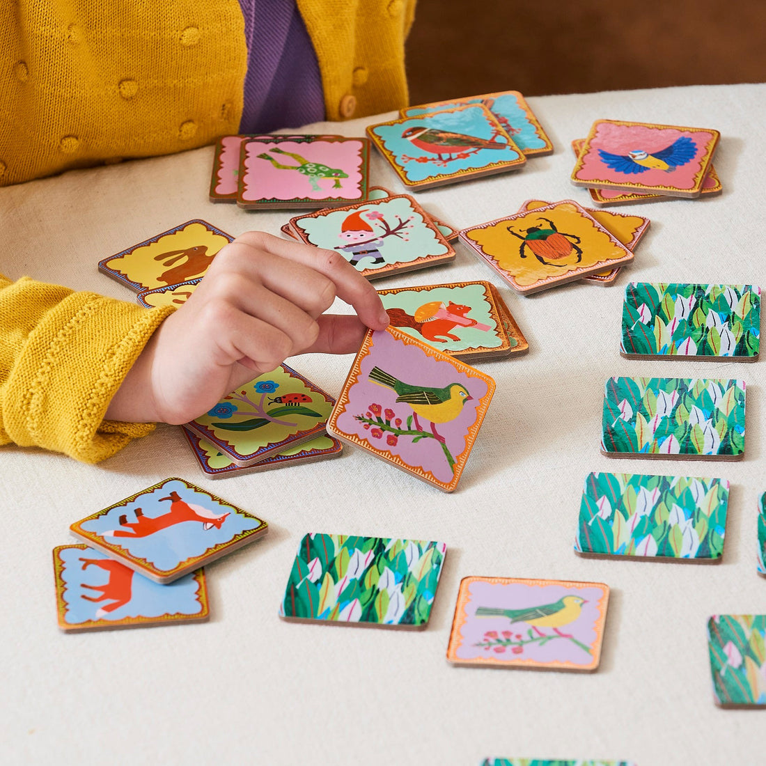 eeboo-woodland-shiny-memory-matching-game-eebo-mgwnd