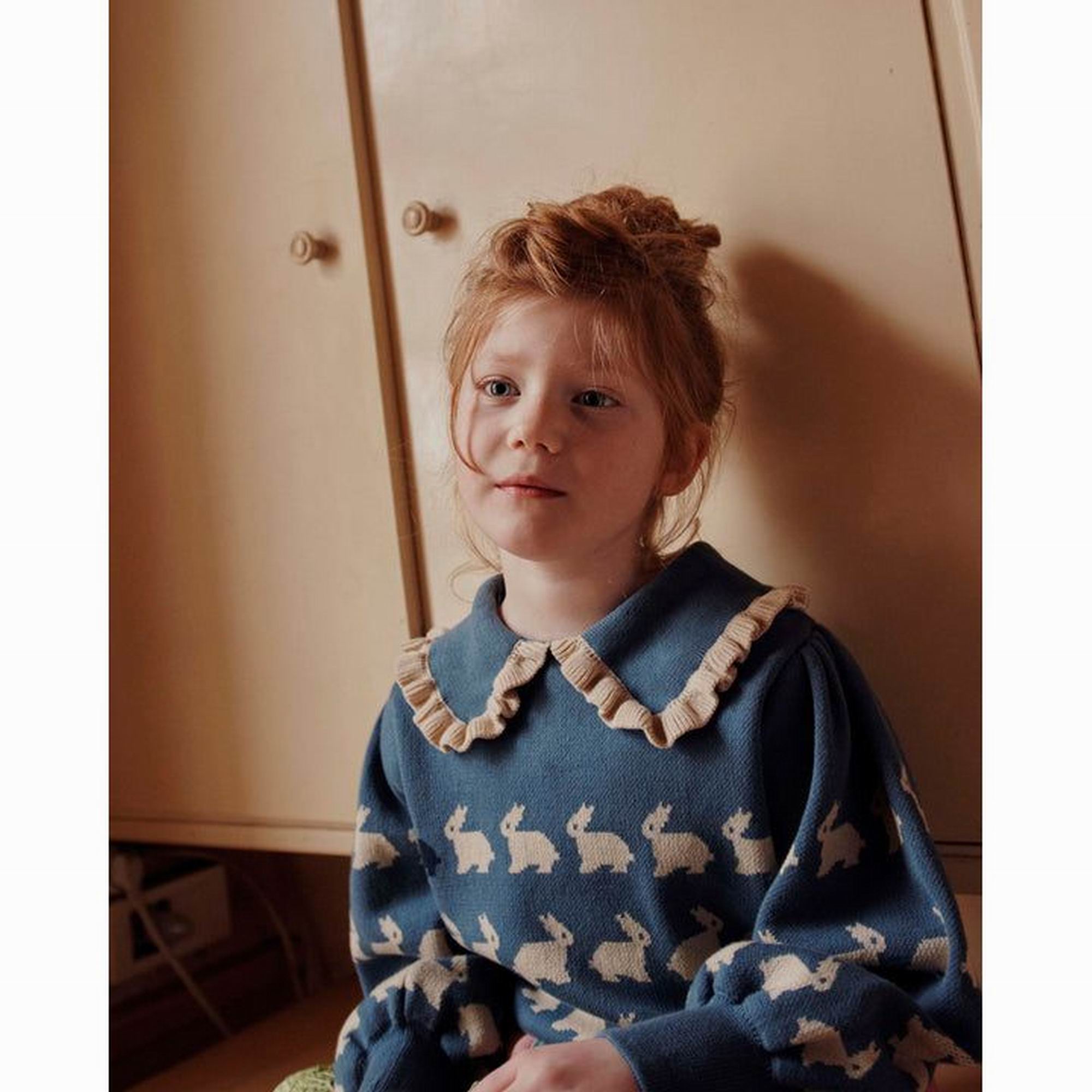 emile-et-ida-rabbit-pullover-lapin-bleu-clothing-wear-fashion-eei-w24aa123-lb-12m-07