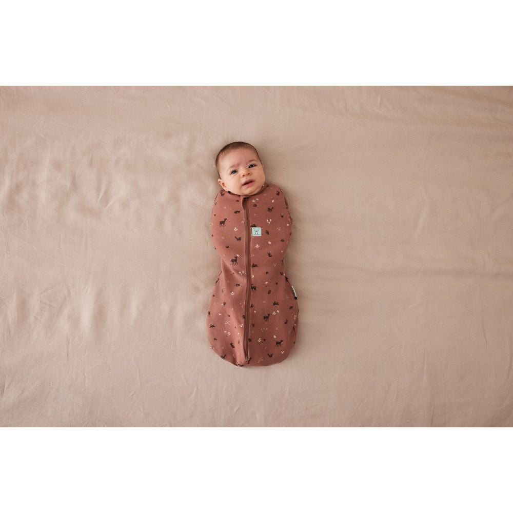 ergopouch-cocoon-swaddle-bag-1-0-tog-forest-friends-ergo-zepco-1-0t00-03mff22