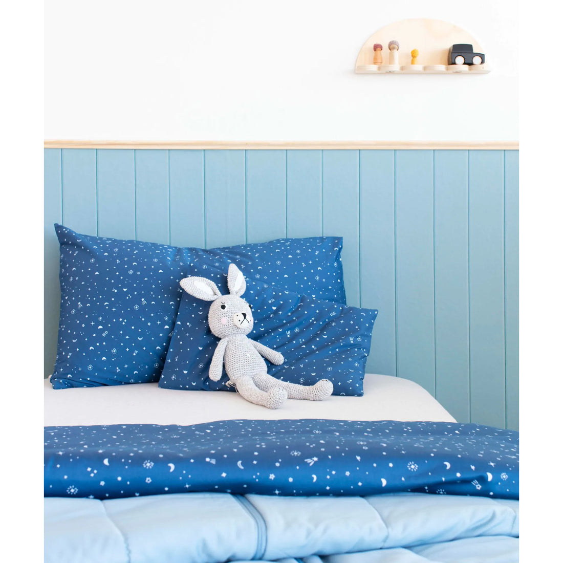 ergopouch-pillow-with-case-0-3-tog-night-sky-ergo-zepbpc-0-3togtodns21