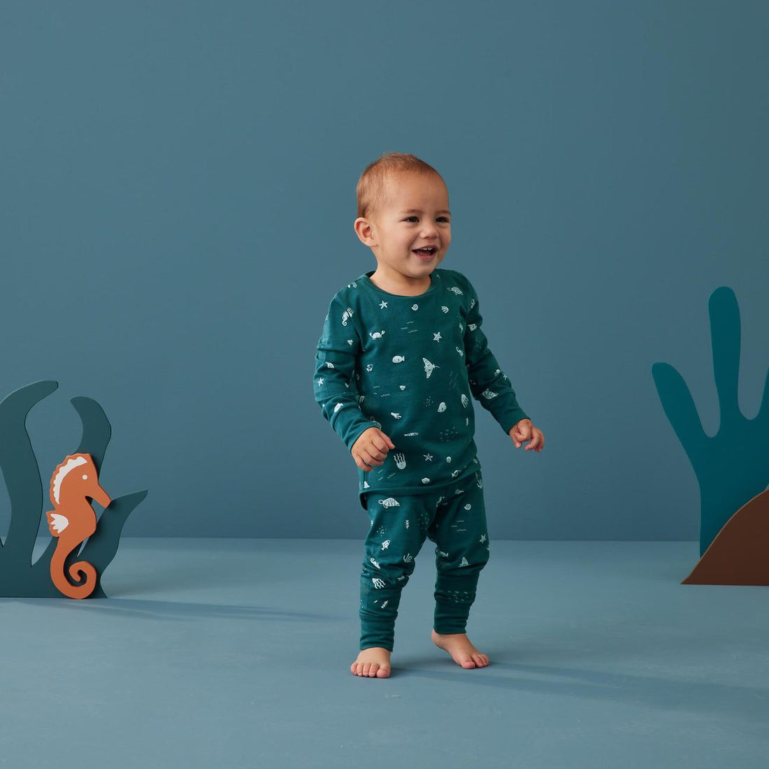 ergopouch-pyjamas-2-piece-set-long-sleeve-0-2-tog-ocean-ergo-zeppj-0-2tls02yroc23-01