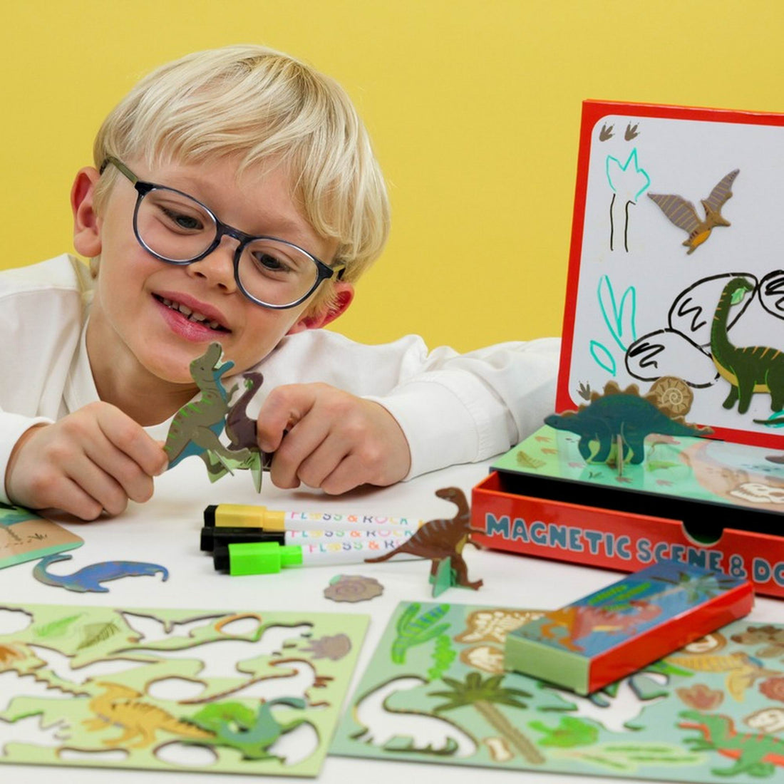 floss-rock-magnetic-scene-and-doodle-set-dino-play-toy-flor-52p6252-03