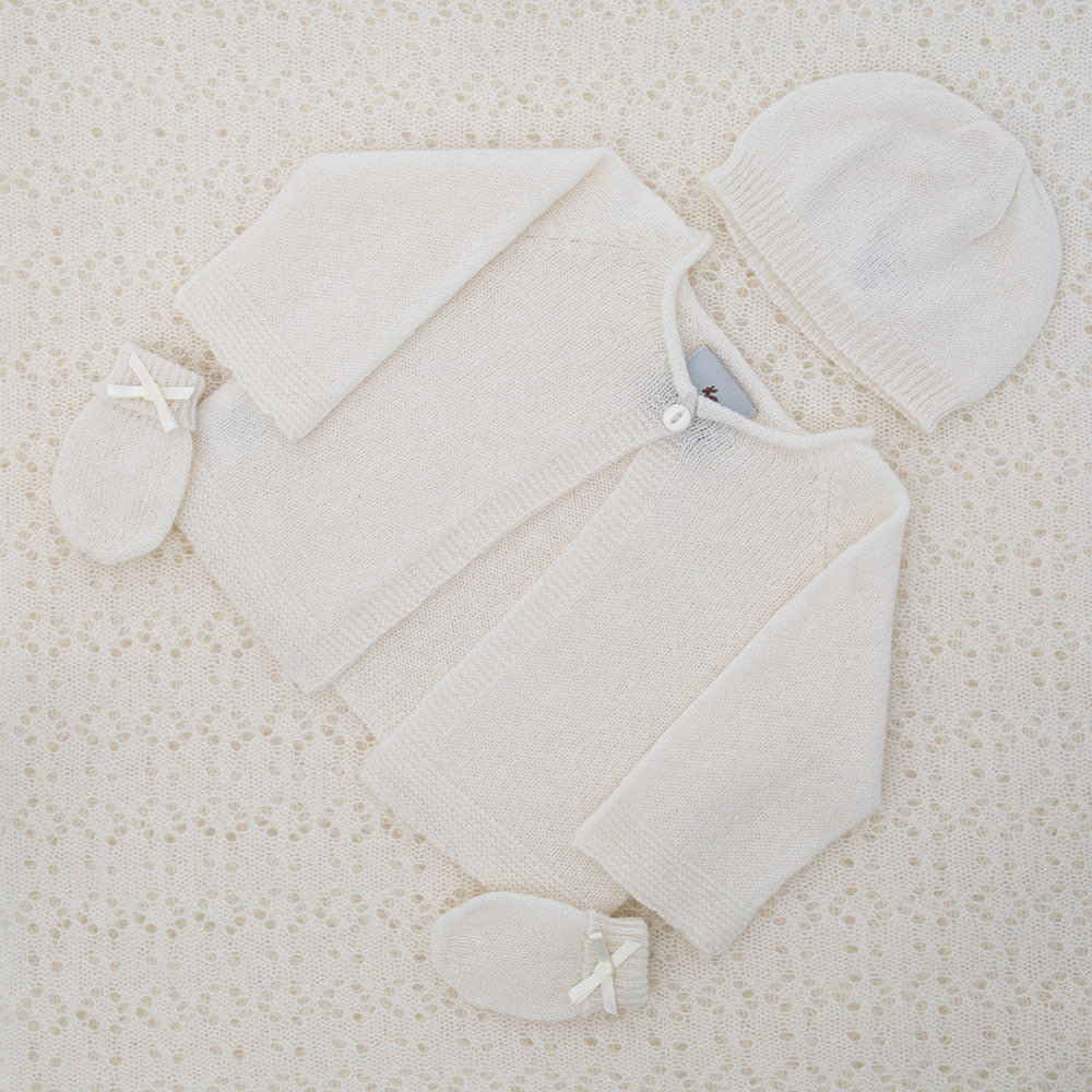 g-h-hurt-&-son-cashmere-baby-hat-and-mittens-white-ghhs-ca451-52-wht