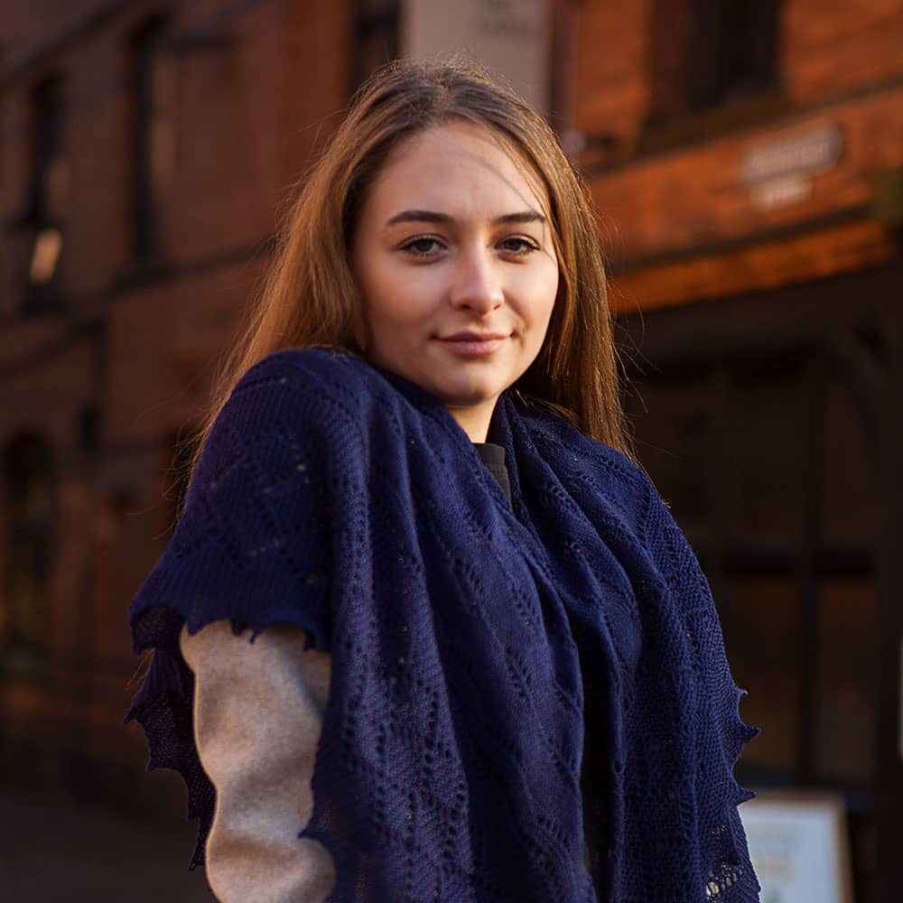 g-h-hurt-&-son-classic-shetland-style-merino-wool-shawl-navy-ghhs-w123x-nvy