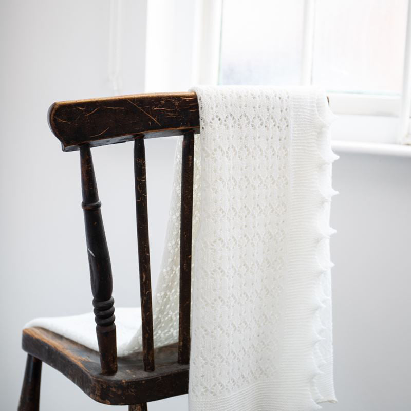 g-h-hurt-_-son-cosy-cashmere-baby-shawl-white-ghhs-ca120-wht