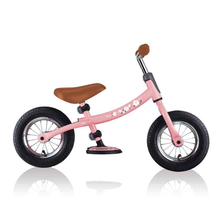 globber-go-bike-air-pastel-pink-glob-615-210