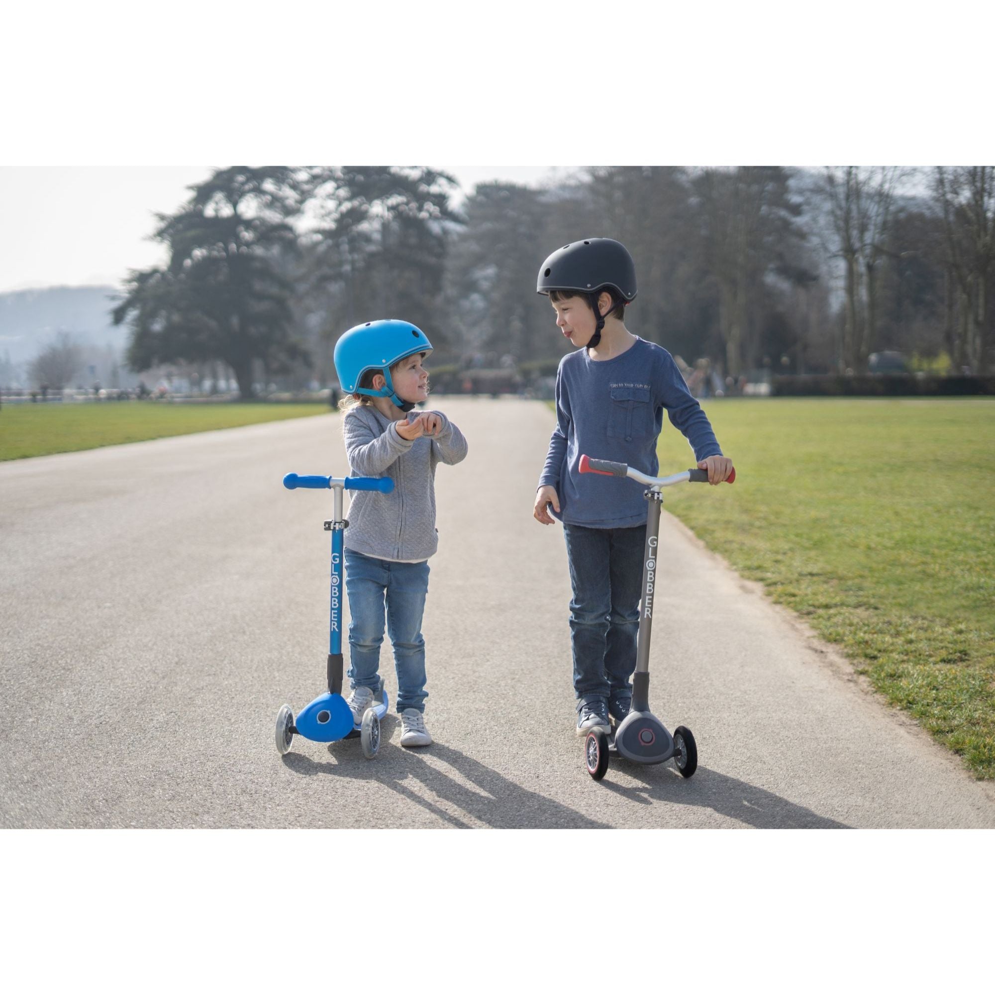globber-helmet-go-up-lights-xxs-xs-45-51cm-deep-pastel-blue-play-toy-glob-506-201