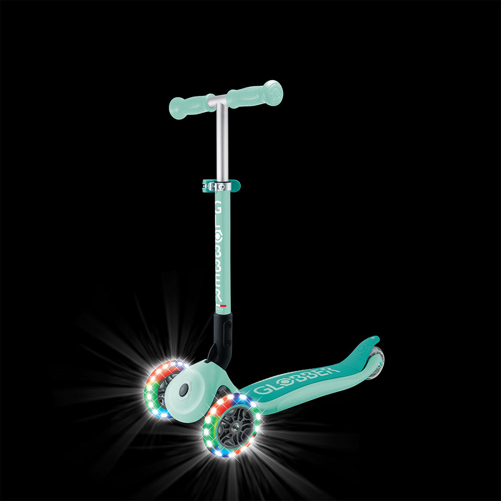 globber-junior-foldable-lights-mint-play-toy-glob-437-306-3