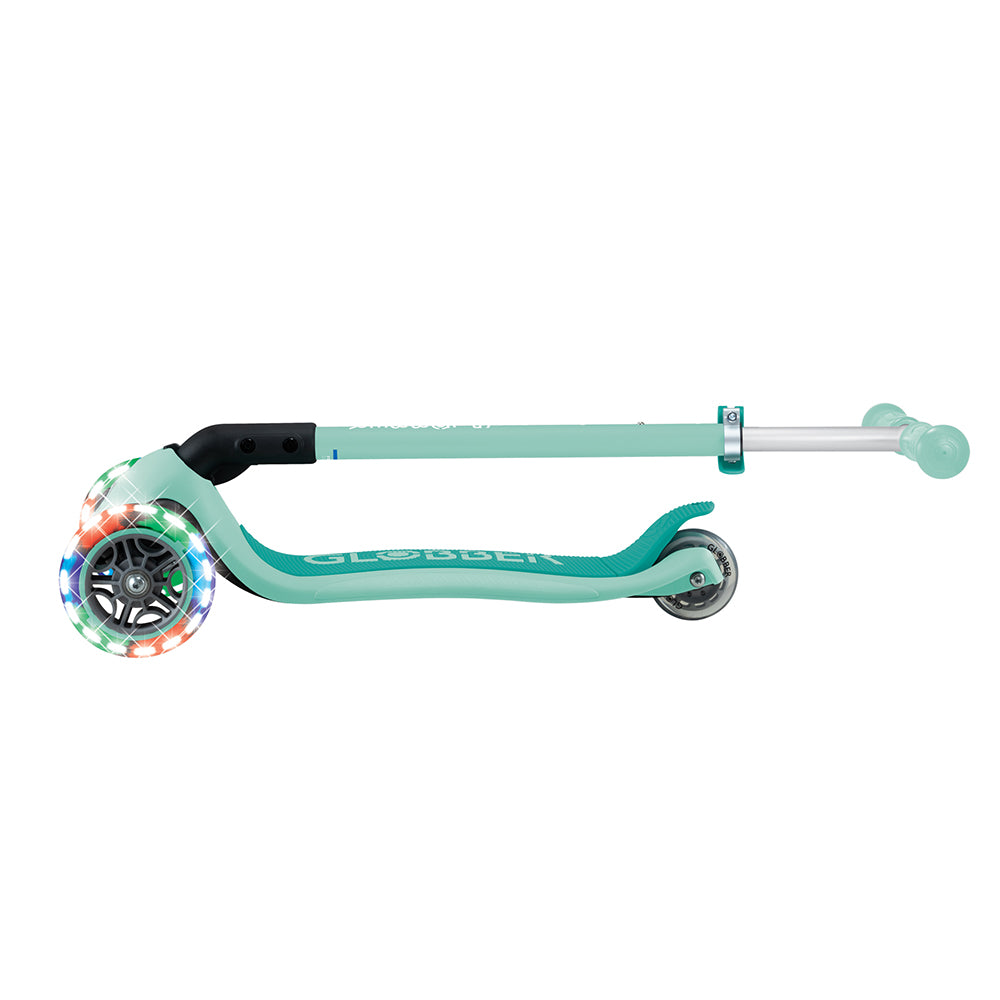 globber-primo-foldable-lights-mint-play-toy-glob-432-206-3