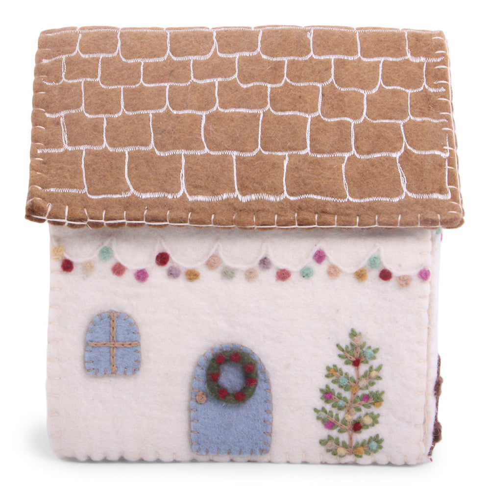 gry-sif-house-w-string-light-garland-24x16x22cm