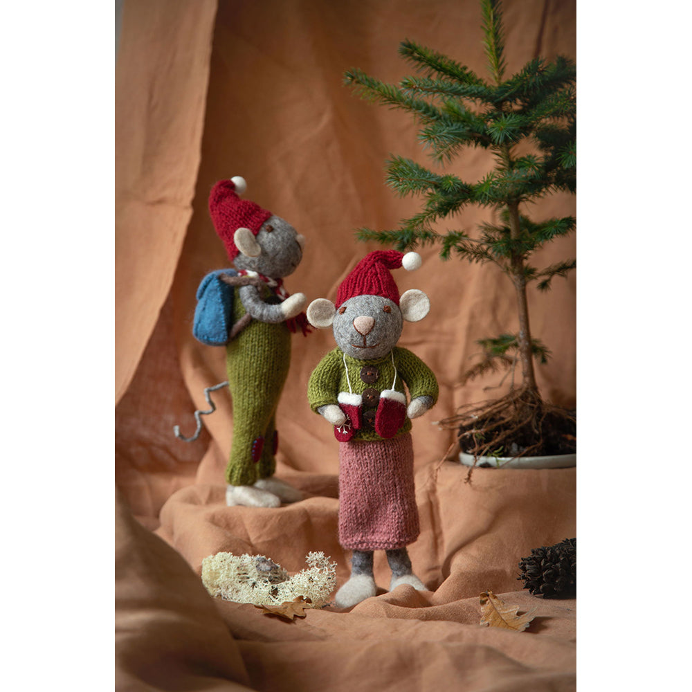 gry-sif-medium-grey-boy-mouse-w-green-pants-backpack-27cm