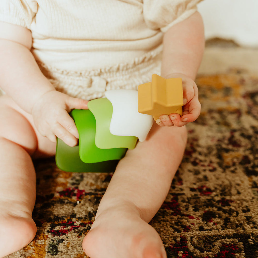 jellystone-designs-stacker-christmas-tree