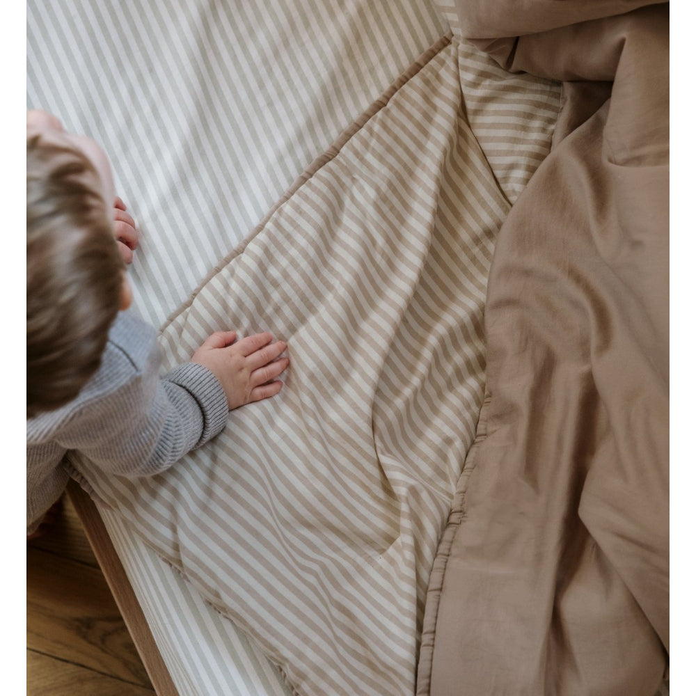 kadolis-faro-quilted-blanket-100x140cm-amber-stripes-kado-couv100140amb