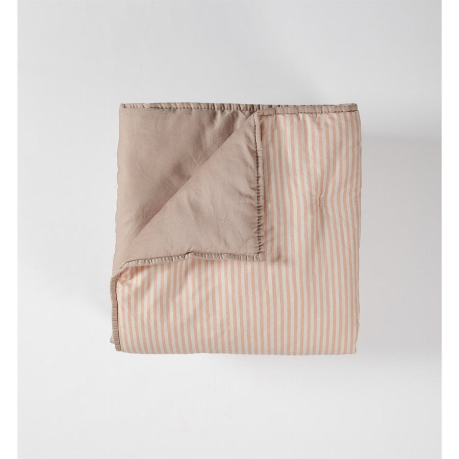 kadolis-faro-quilted-blanket-100x140cm-peach-stripes-kado-couv100140pea
