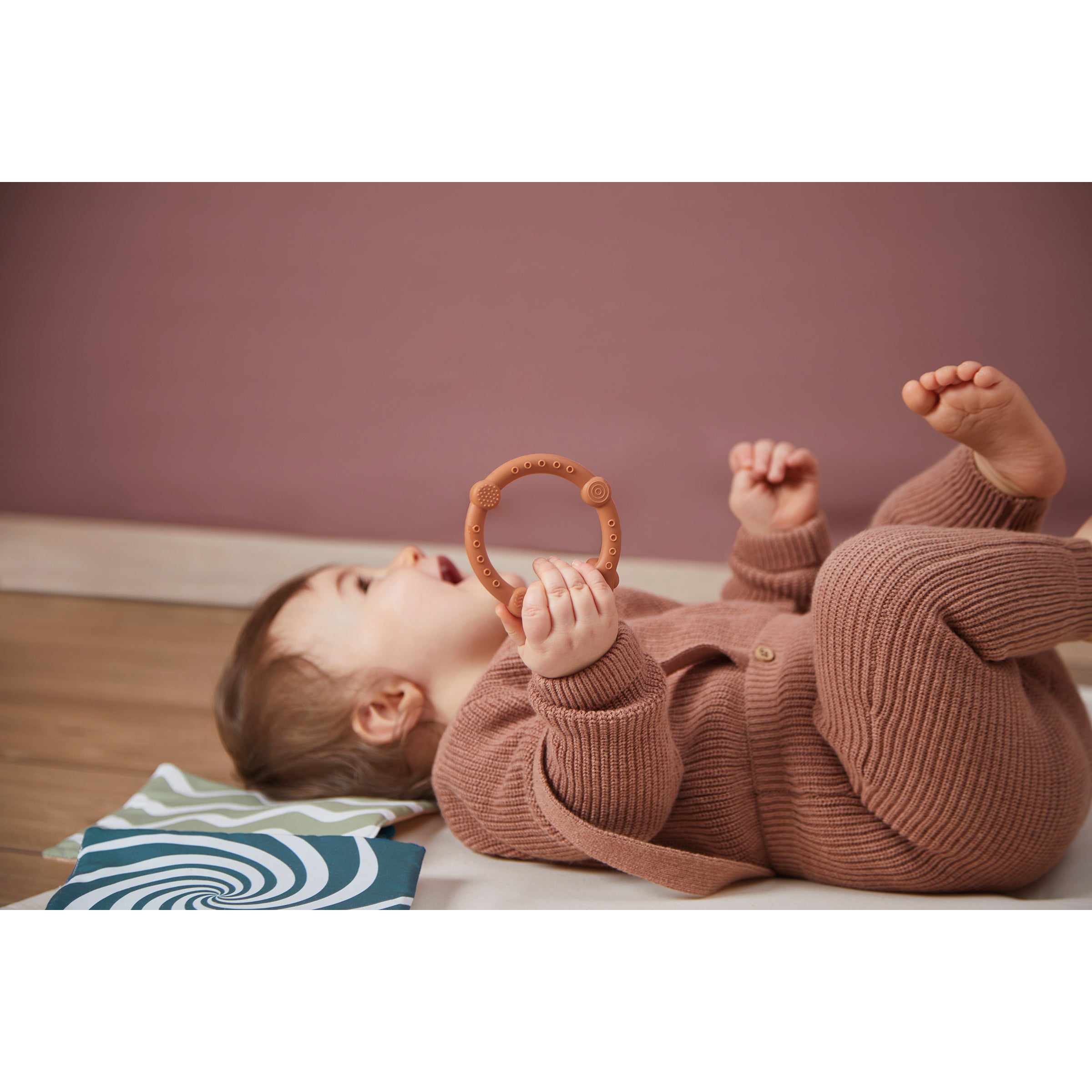 kaloo-my-sensory-awakening-cards-kalo-k227005