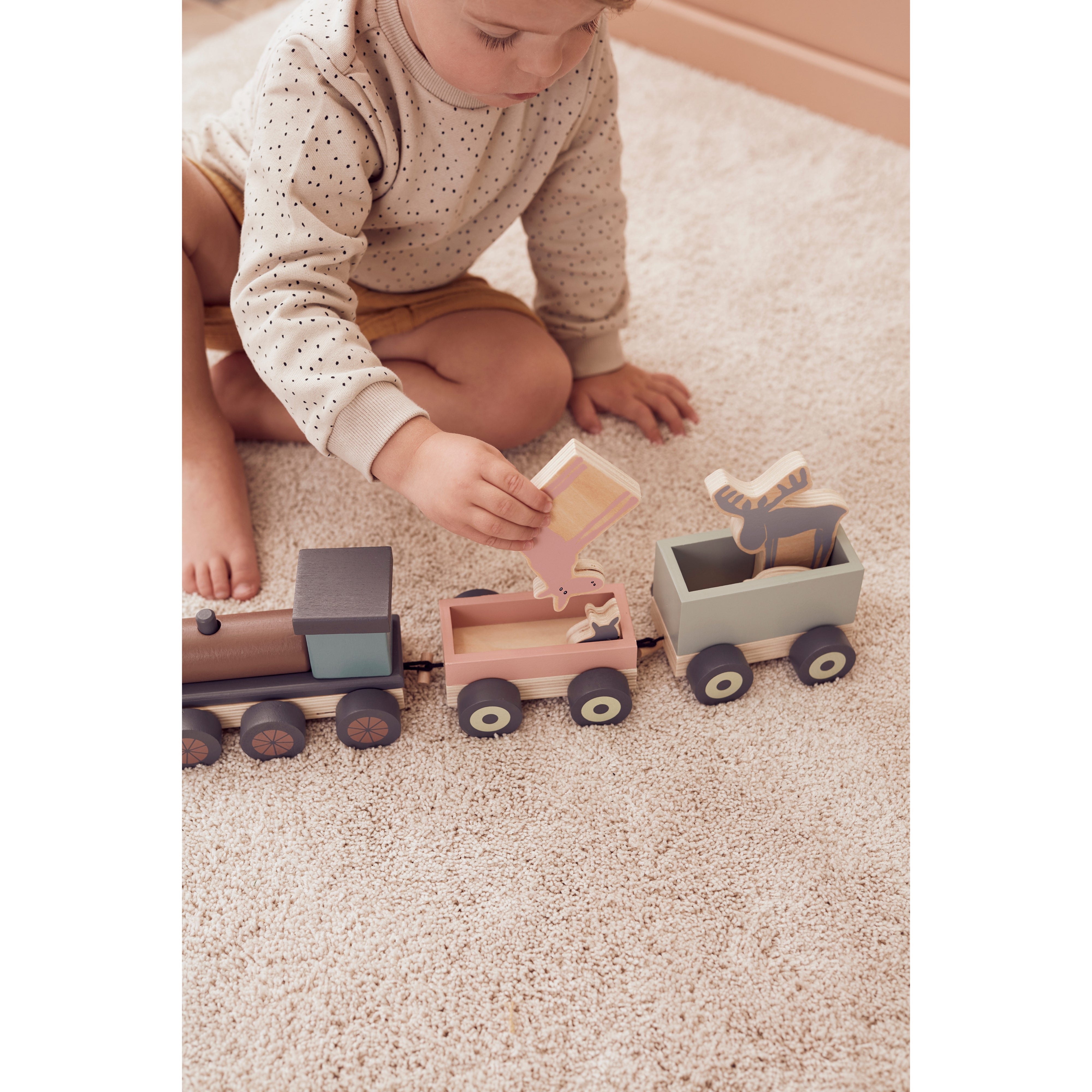 kids-concept-animal-wood-train-edvin-kidc-1000078