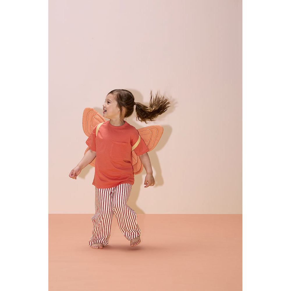 kids-concept-butterfly-green-dress-up